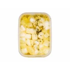 Ínyenc mester kockázott krémfehér sajt fűszeres olajban 250 g